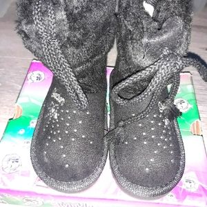 Size 7 toddler Skechers